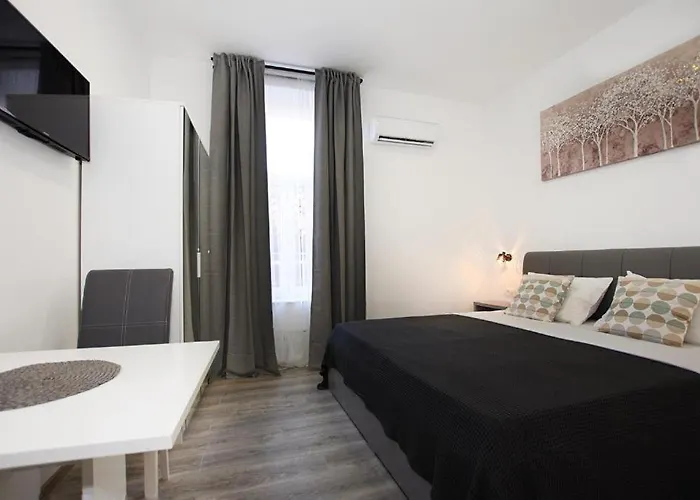 Sophia Affittacamere Zara