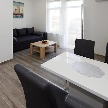 Πανσιόν Sophia Ζαντάρ