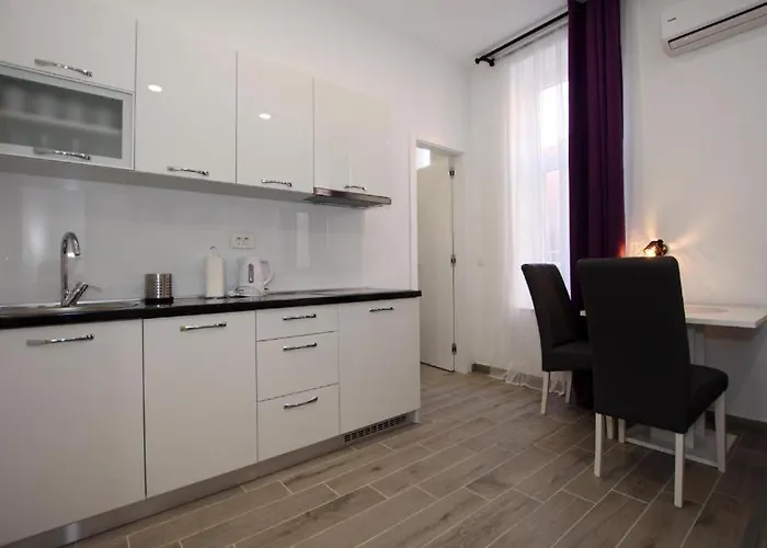 Sophia Gostinjska kuća 3*